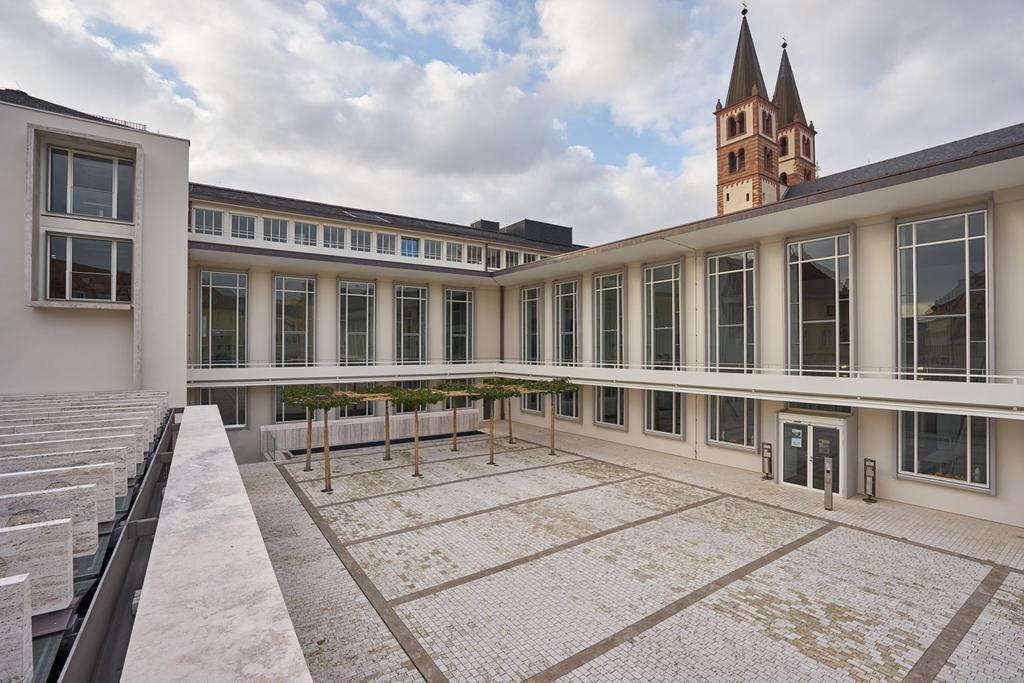 Burkardushaus, Tagungszentrum Am Dom Wurzburg Exterior photo